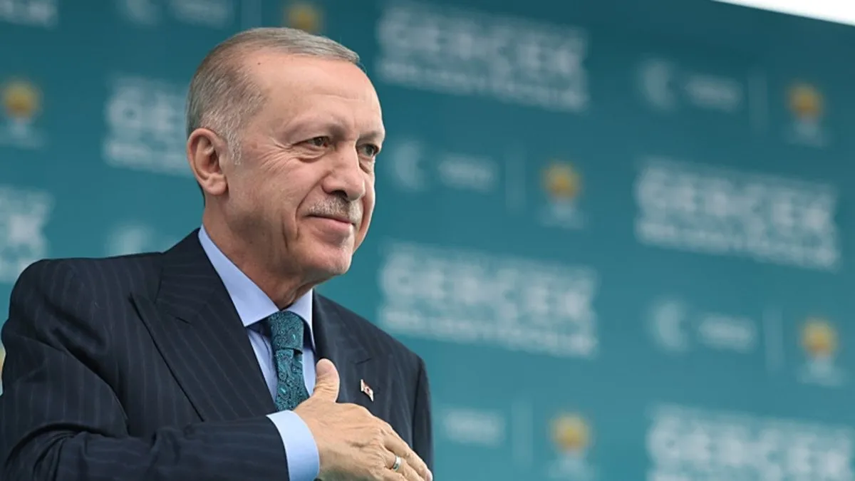 Başkan Erdoğan'dan emekliye temmuzda ek zam sinyali: Maaşları yeniden masaya yatıracağız | Emekli promosyonları 8-12 bin TL! Promosyon ödemelerine özel bankalar da dahil oldu