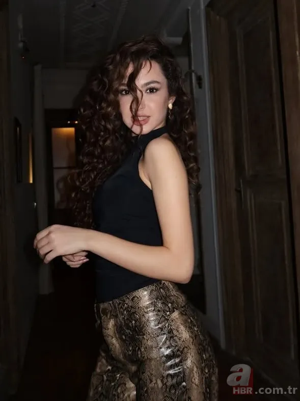 Bir Gece Masalı'nın yıldızı Su Burcu Yazgı Coşkun bakın kimin kızıymış! 10