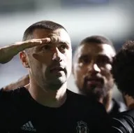 Beşiktaşta şoke eden Burak Yılmaz iddiası! Karantina...