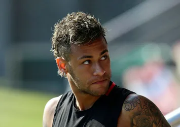 Barcelona, Neymar'ı satmıyor