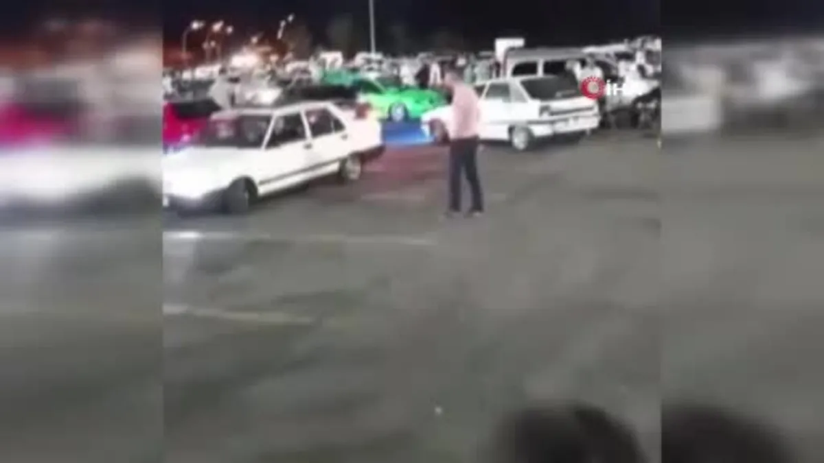 Drift atan aracın çarpmasıyla savruldu