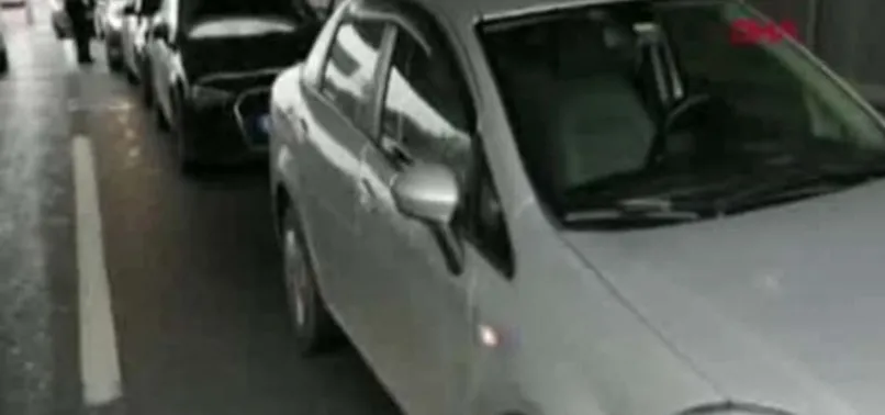TEM otoyolunda kaza! Yol trafiğe kapandı