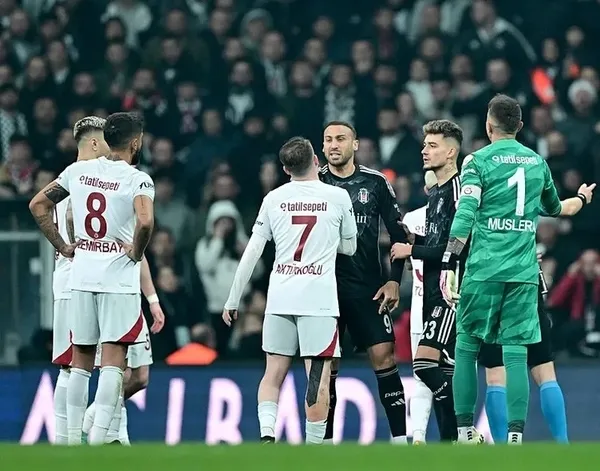 1709501086483.jpeg Beşiktaş - Galatasaray derbisinin ardından Arda Güler krizi! Dikkat çeken beğeni: İstanbul sarı kırmızı... - 2