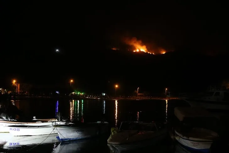 Muğla Datça'da orman yangını | Bakan açıkladı: Evleri zarar görenlere ilk etapta 3 bin TL yardım! Orman yangını söndürme çalışmalarında bir ilk: Gece görüşlü helikopter devrede