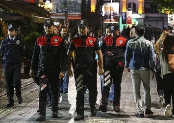 Başkentte 8 bin 500 polisle 'huzur operasyonu'