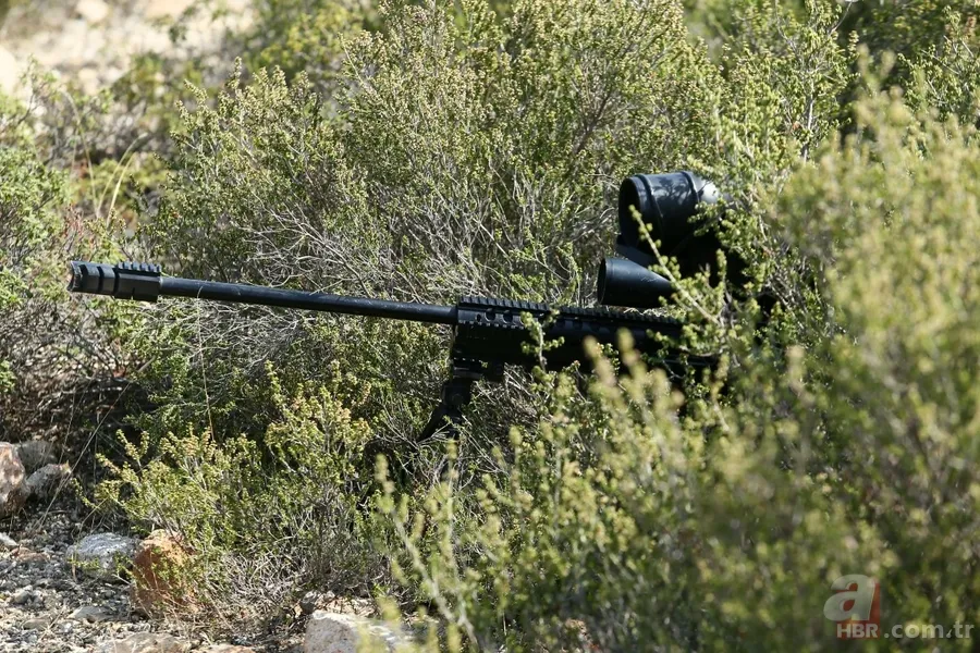 Türkiye'nin gururu "Bora-12" ile hedefi 12'den vuruyor! Katar polisi de test etti 7