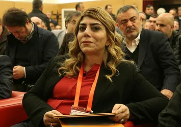 4 büyükler Berna Gözbaşı'yı tebrik etti
