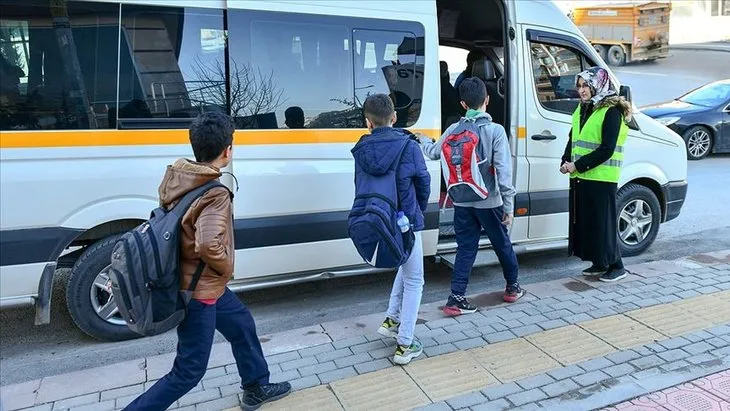 Normalleşme tarifesi: Okul servis ücretleri ne kadar oldu? 2021 İstanbul, Ankara, İzmir'de servis ücretleri kaç TL?
