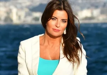 Ece Vahapoğlu kanserle mücadele ettiğini duyurdu!