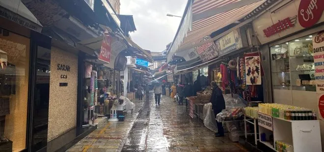 İzmir’de tedbirler işe yaradı! Tarihi çarşının risk haritası yeşile döndü!