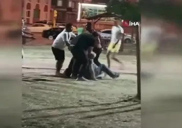 Edirne'de tekmeli yumruklu kavga kamerada