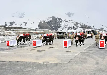 Hakkari'de 4 şehidimizin kanı yerde kalmadı