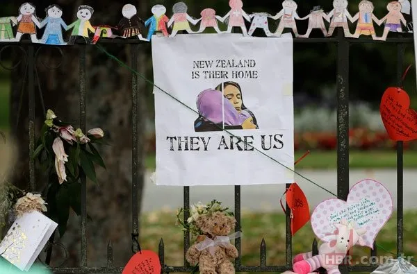 Yeni Zelanda'da kadın polisten anlamlı hareket