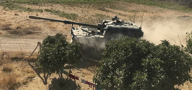 Özel harekat polisleri Barış Pınarı Harekatı içi yola çıktı