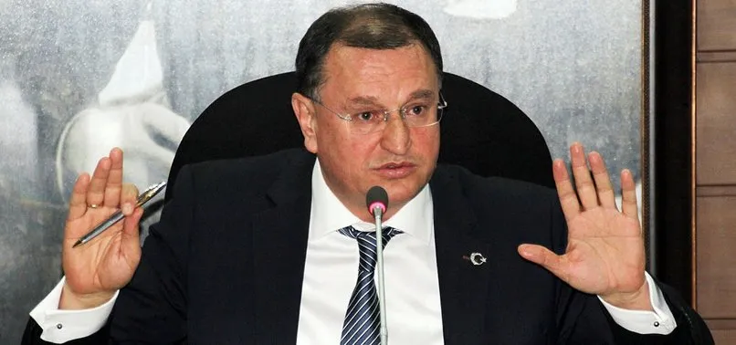 Hatay Büyükşehir Belediye Başkanı Lütfü Savaş'tan kardeş atamasını meşrulaştırma çabası!