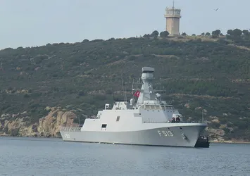 TCG Burgazada ana limana döndü! 1045 saat sonra törenle karşılandılar
