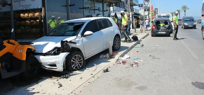 İzmir’de yolun karşısına geçmek isteyen adam canından oldu