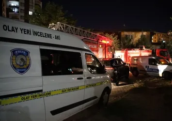 Siirt’te polis lojmanında yangın! 13 kişi dumandan etkilendi