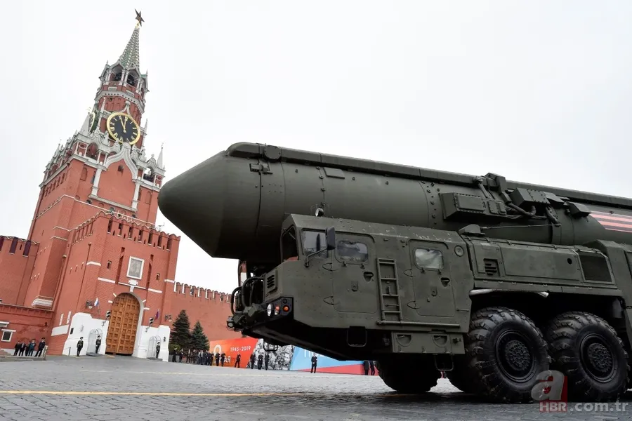 Rusya'daki 9 Mayıs Zafer Günü kutlamalarından renkli görüntüler 12