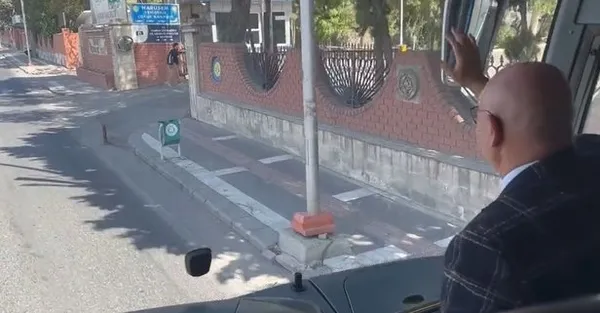 CHP’li Mahmut Tanal boş sokakları selamladı alay konusu oldu!