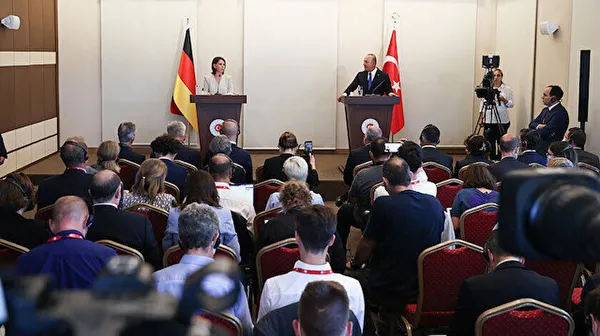 CHP, İYİ Parti ve HDP Türkiye'yi Alman Bakan Annalena Baerbock'a şikayet etti! Dışişleri Bakanı Mevlüt Çavuşoğlu tepki göstermişti - 1