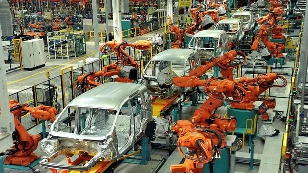 Türkiye otomotiv sanayisi gece gündüz üç vardiya üretime başladı
