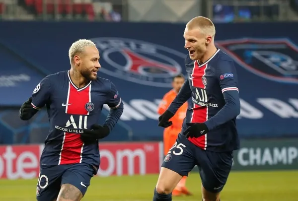 Paris Saint Germain - Başakşehir maçını ev sahibi ekip 5-1 kazandı - 6