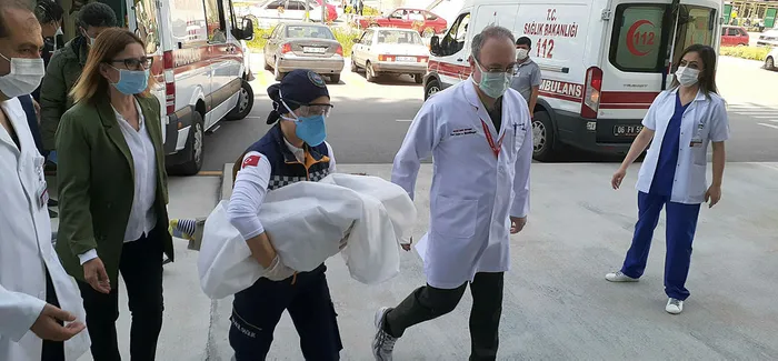 Son dakika: Başkan Erdoğan yapışık ikizlerin ailesiyle görüştü