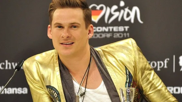 blue-grubunun-solisti-lee-ryan-thy-ucaginda-olay-cikardi-1688901471081.jpg Blue grubunun solisti Lee Ryan yine uçakta olay çıkardı! Bu kez THY uçağını birbirine kattı - 2