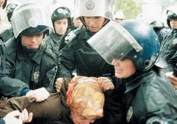 Köhnemiş zihniyetin 28 Şubat ısrarı sürüyor