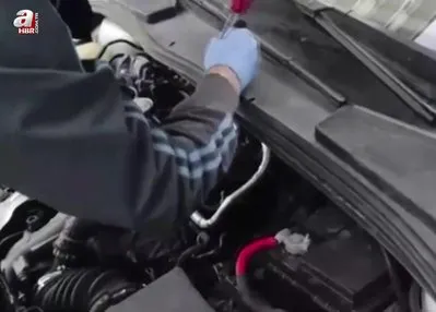 Motor parçalarına sakladıkları...