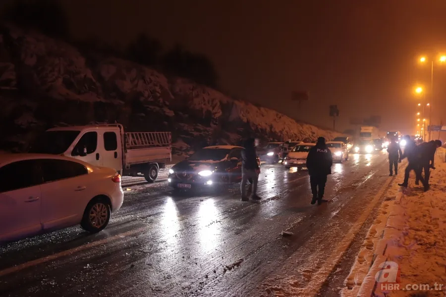 Kayseri'de zincirleme kaza: 8 araç birbirine girdi! 1'i ağır 5 yaralı 6
