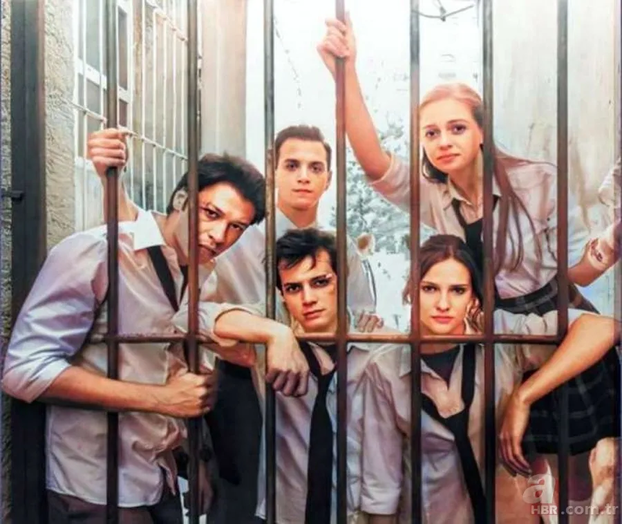 Aşk 101 rotayı kırdı! Aşk 101 2. sezon ne zaman yayınlanacak? Netflix Aşk 101 yeni sezon... 4