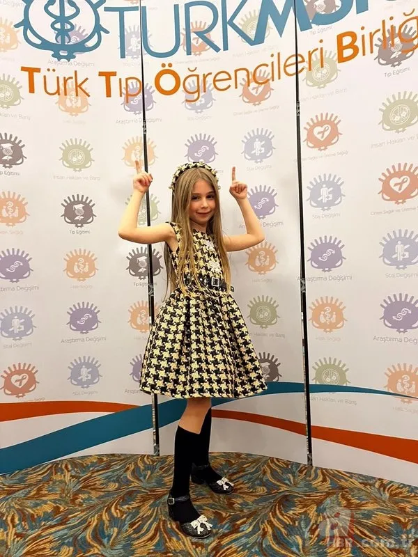 Bir Küçük Gün Işığı’nın minik yıldızı Azra Aksu’ya bir ödül daha! ‘En iyi’ seçildi 2