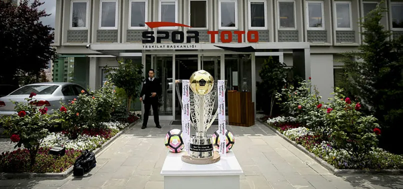 Süper Lig'de fikstür çekildi! İşte dev derbilerin tarihleri