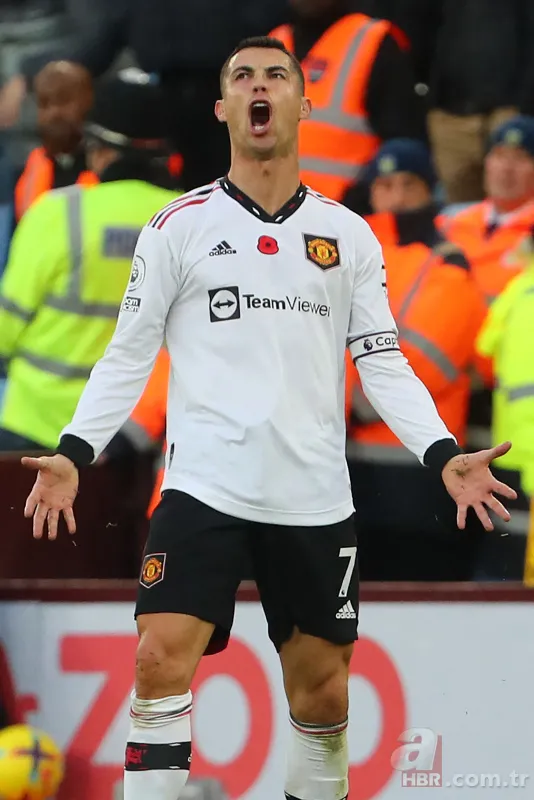 Manchester United Ronaldo'yu sildi! Fotoğraflarını söktüler 4