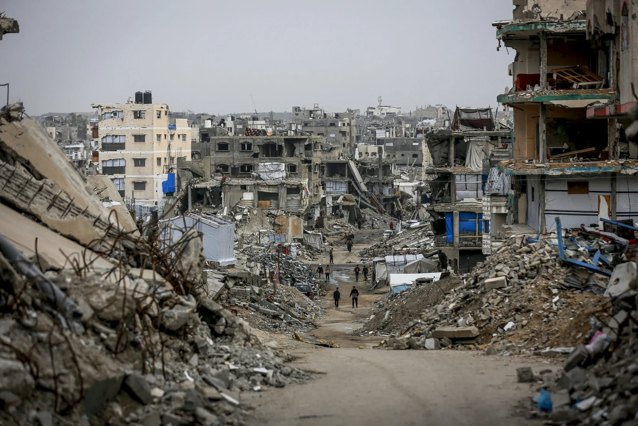 İsrail işgal güçlerinden Gazze'de yıkım