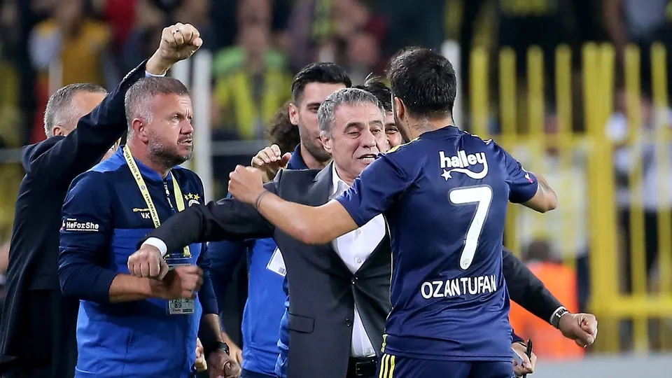 Fenerbahçe'de Ozan Tufan şoku