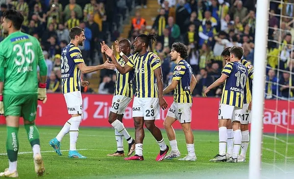 1685431436353.jpeg Süper Lig'de şampiyonluk hesapları! Galatasaray ve Fenerbahçe nasıl şampiyon olur? İşte tüm ihtimaller - 3