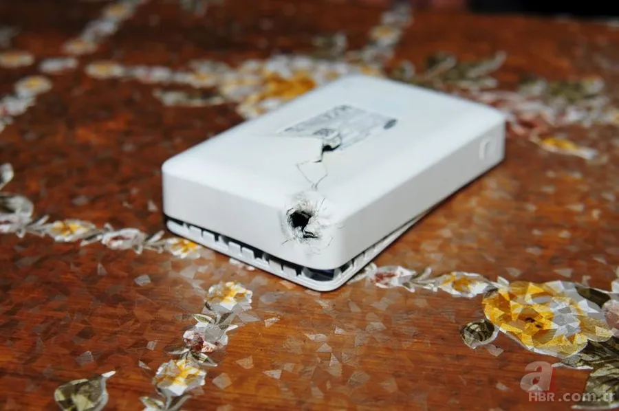 Terörist kurşunundan göğsündeki batarya sayesinde kurtuldu 3