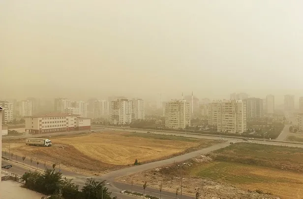 Ankara'da kum fırtınası görüntüleri! Kum fırtınası nasıl oluşur? Kum fırtınası neden olur? - 1