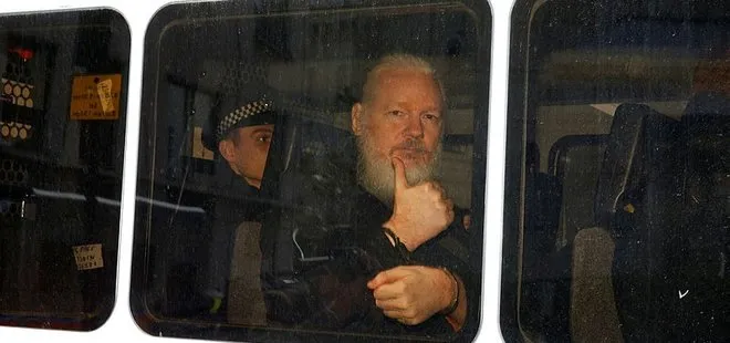 Assange ile bağlantılı bilgisayar programcısına gözaltı