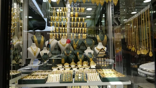 Kuyumculardan yeni evlenen çiftlere uyarı: Takılar sahte çıkıyor