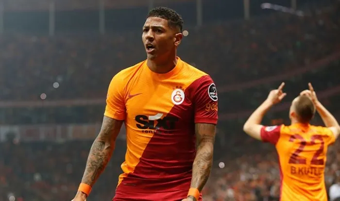 Son dakika: Galatasaraylı futbolcu ülkesinde Kovid-19’a yakalandı