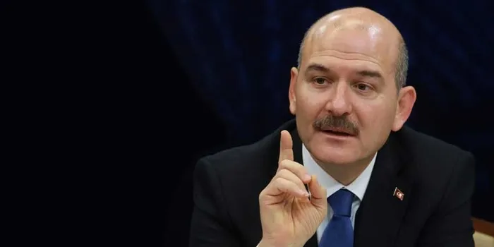 yunanistandan-insanlik-disi-hareket-3-gocmeni-denize-atti-bakan-soyludan-tepki-barbarlik-ve-canilik-1643662637532.jpg Yunanistan'dan insanlık dışı hareket: 3 göçmeni denize attı! Bakan Soylu'dan tepki: Barbarlık ve canilik... - 3