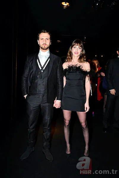 Çukur dizisinin yıldızı Aras Bulut İynemli'nin sevgilisi kendisinden daha ünlü çıktı! 21