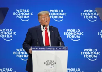 Trump'tan Çin ve FED açıklaması