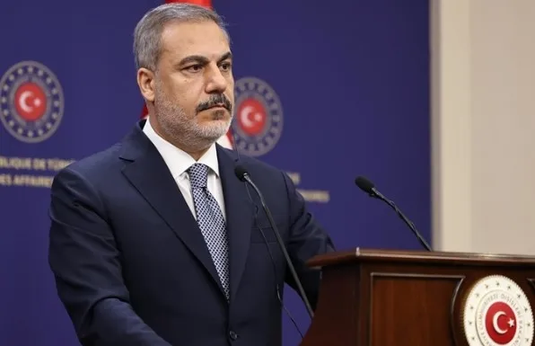 bakan-fidandan-dikkat-ceken-esad-aciklamasi-israil-icin-faydali-bir-faktordu-1734300984010.jpg Bakan Fidan'dan dikkat çeken Esad açıklaması: İsrail için faydalı bir faktördü - 4