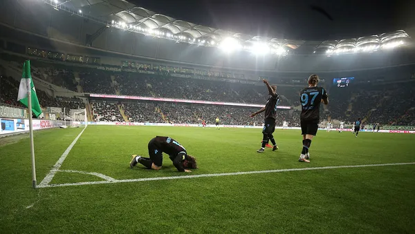 Trabzonspor, Bursa deplasmanında güldü