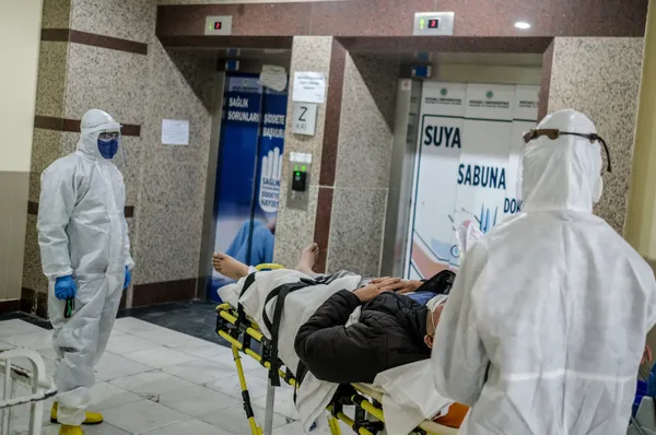 Son dakika | 20 bin sözleşmeli sağlık personeli alımı için flaş açıklama